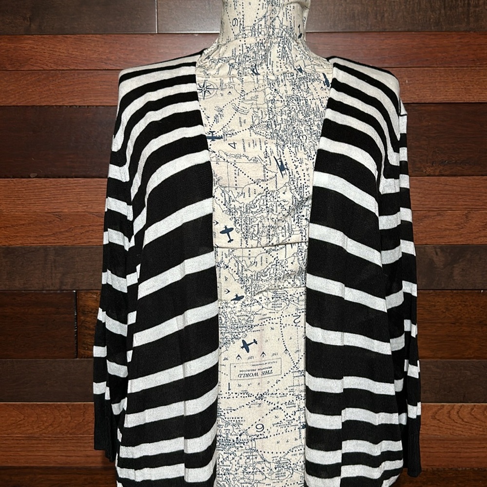 Worthington Open Front 3/4 Sleeve Black and White Striped Cardigan Sweater - Picture 4 of 10